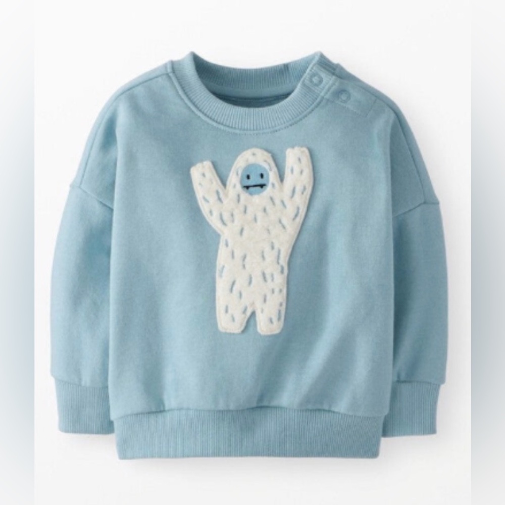 Hanna Andersson Baby Holiday Sweatshirt in Yeti on Blue, size 2T